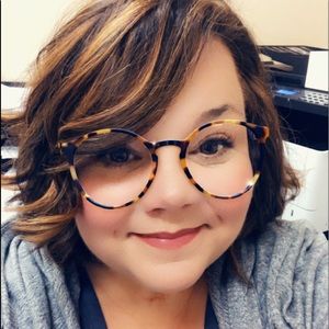 Meet your Posher, Courtney